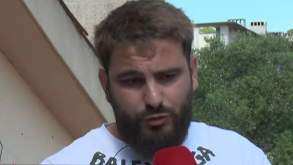 Un okupa se increpa contra Nacho Abad tras ser desokupado: “El calvo ese que me…”