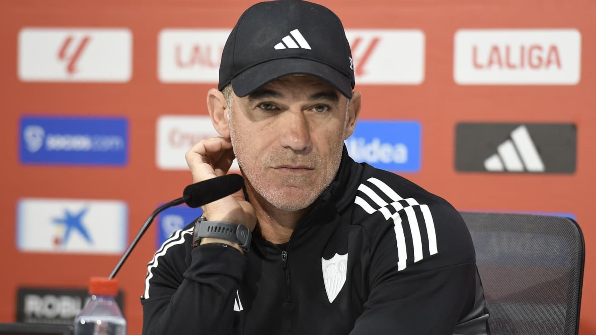 Luis García Plaza, en sala de prensa