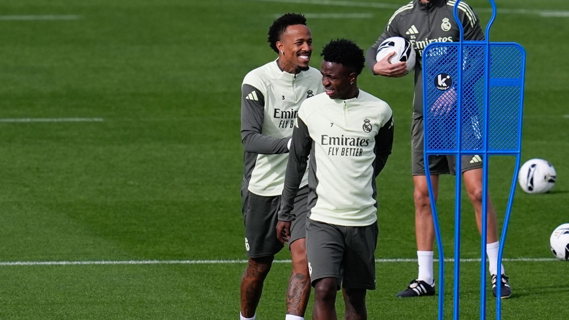 Militao y Vinicius, en Valdevebas