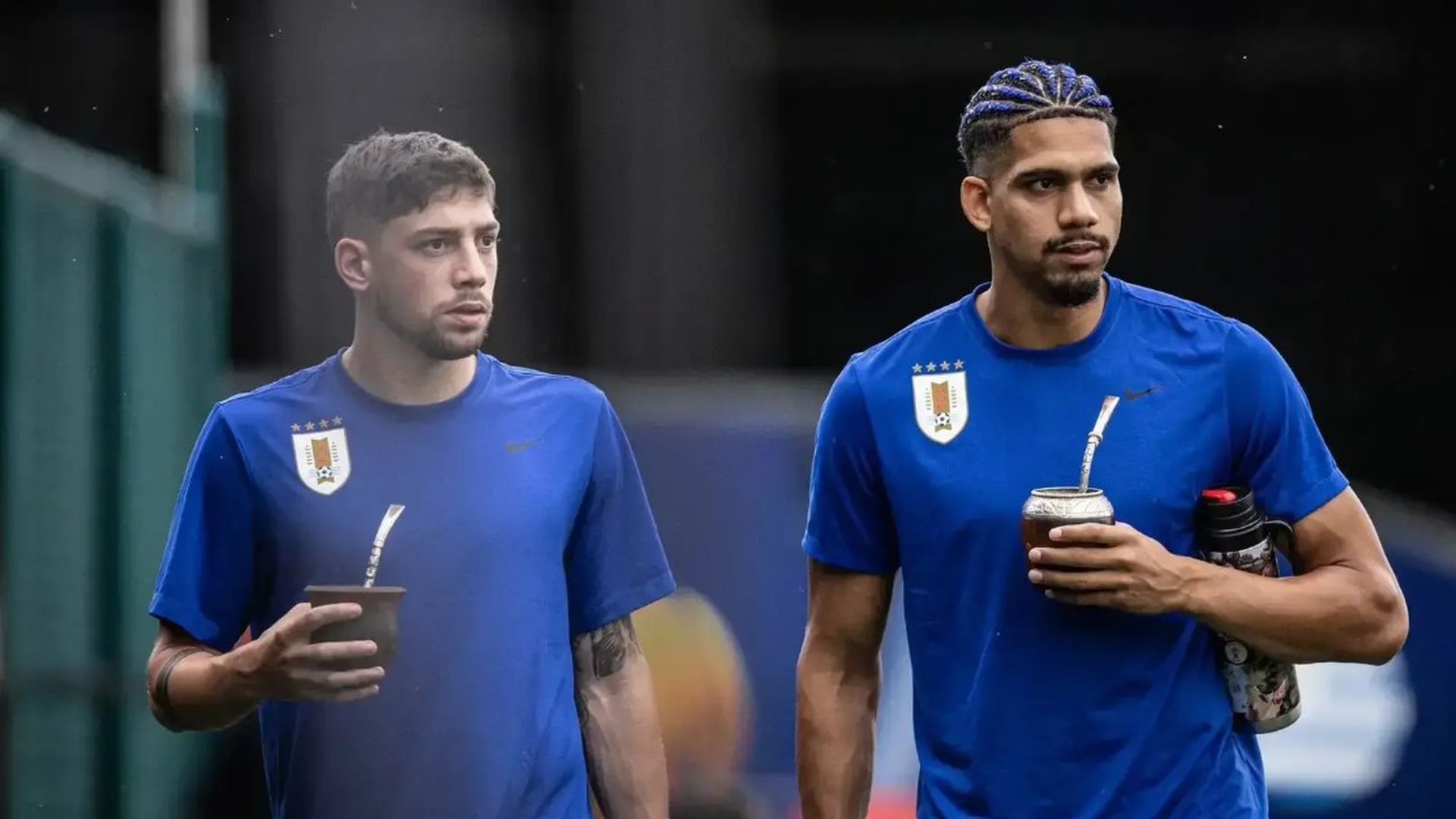 Araujo con Valverde en Uruguay