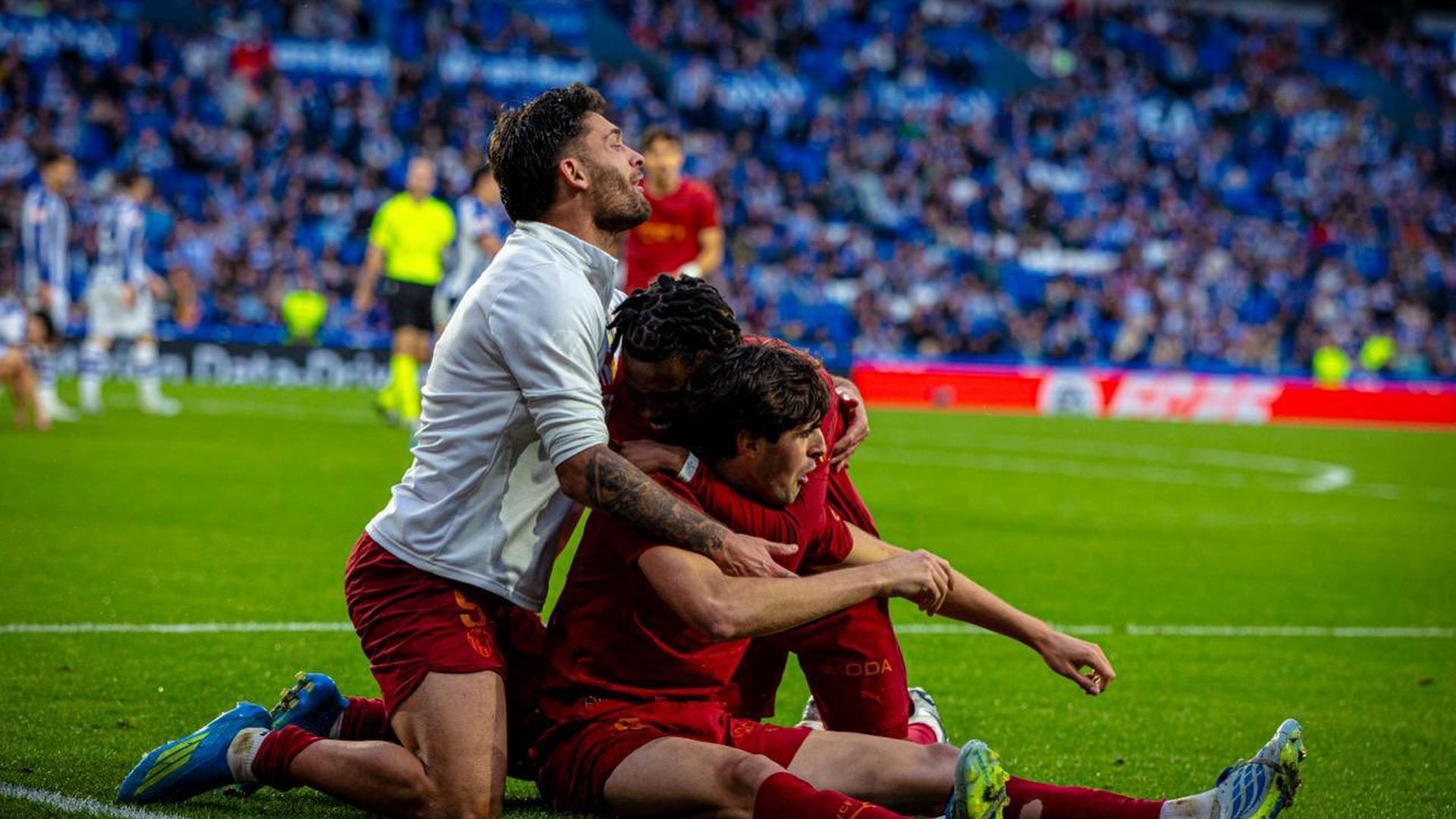 El Valencia CF celebra el triunfo en Anoeta El Valencia CF celebra el triunfo en Anoeta