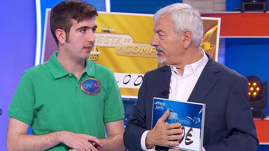 La emoción de Carlos Sobera con un concursante: “Nunca nos habíamos sentido tan orgullosos de entregar un talón como hoy contigo”