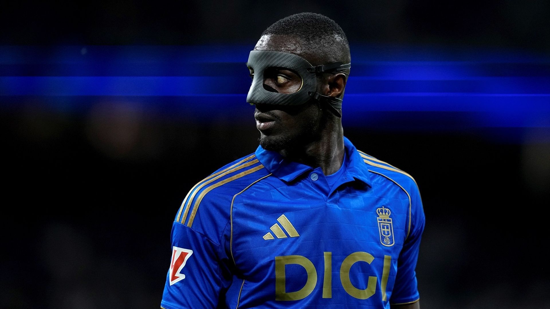 Eric Bailly durante un partido del Real Oviedo esta temporada