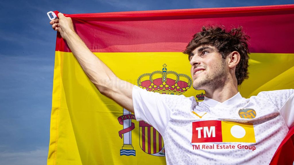 Javi Guerra habla de la selección española