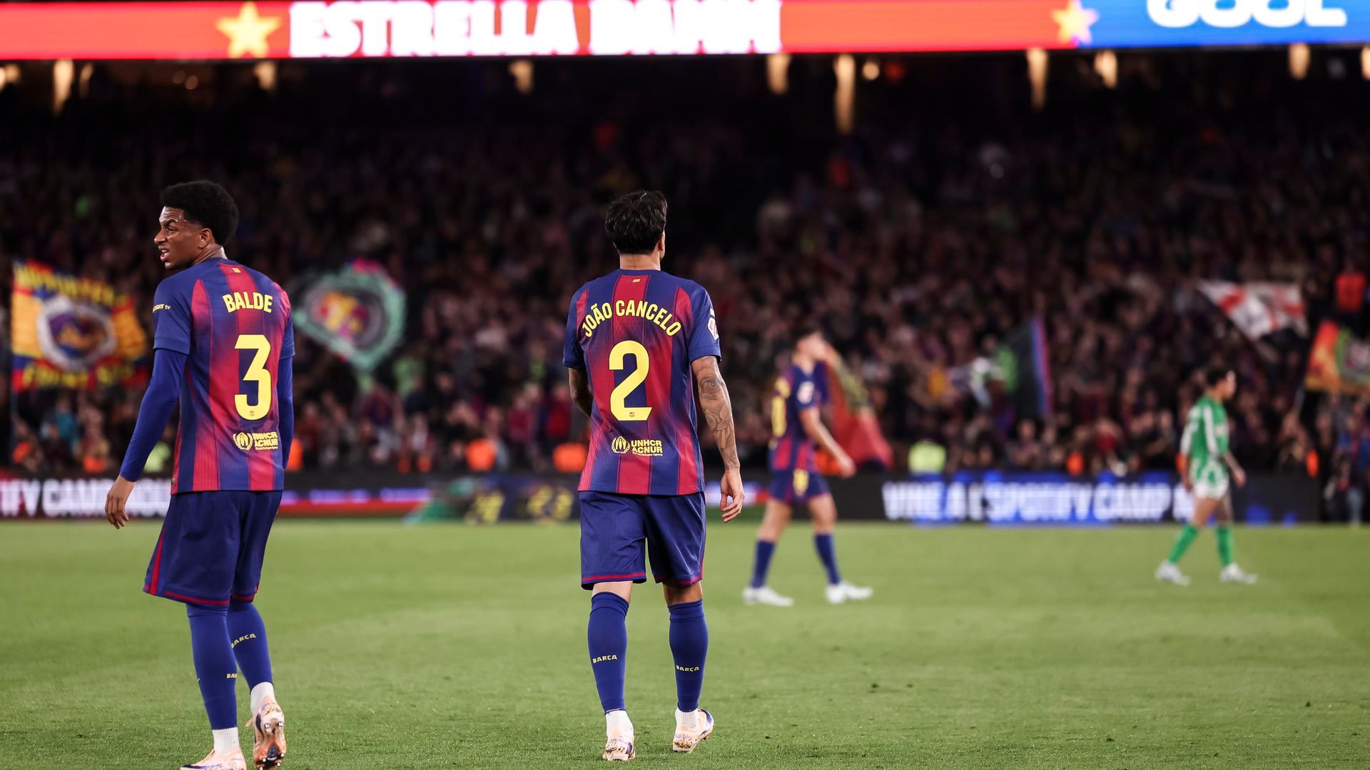 Joao Cancelo durante un partido del Barcelona