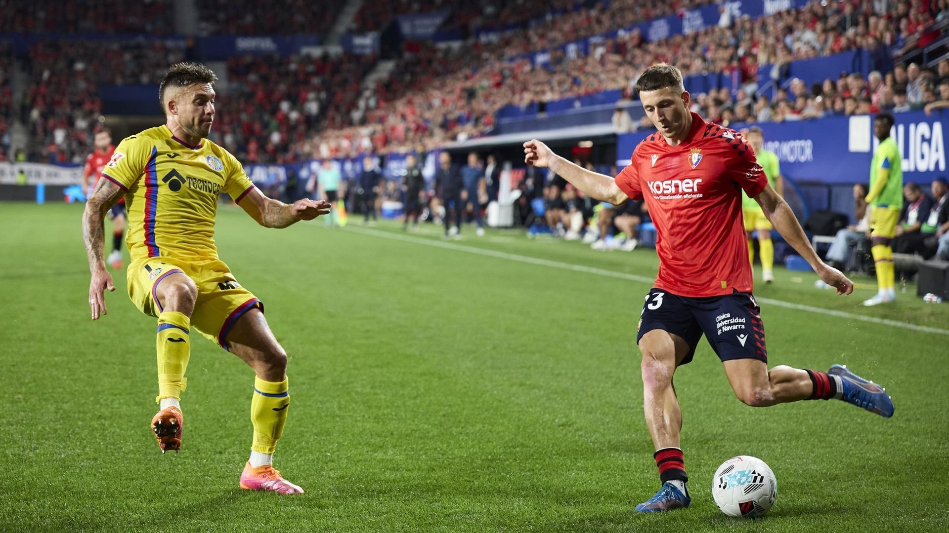 Kiko Femenía y Abel Bretones durante el Osasuna - Getafe de la primera vuelta