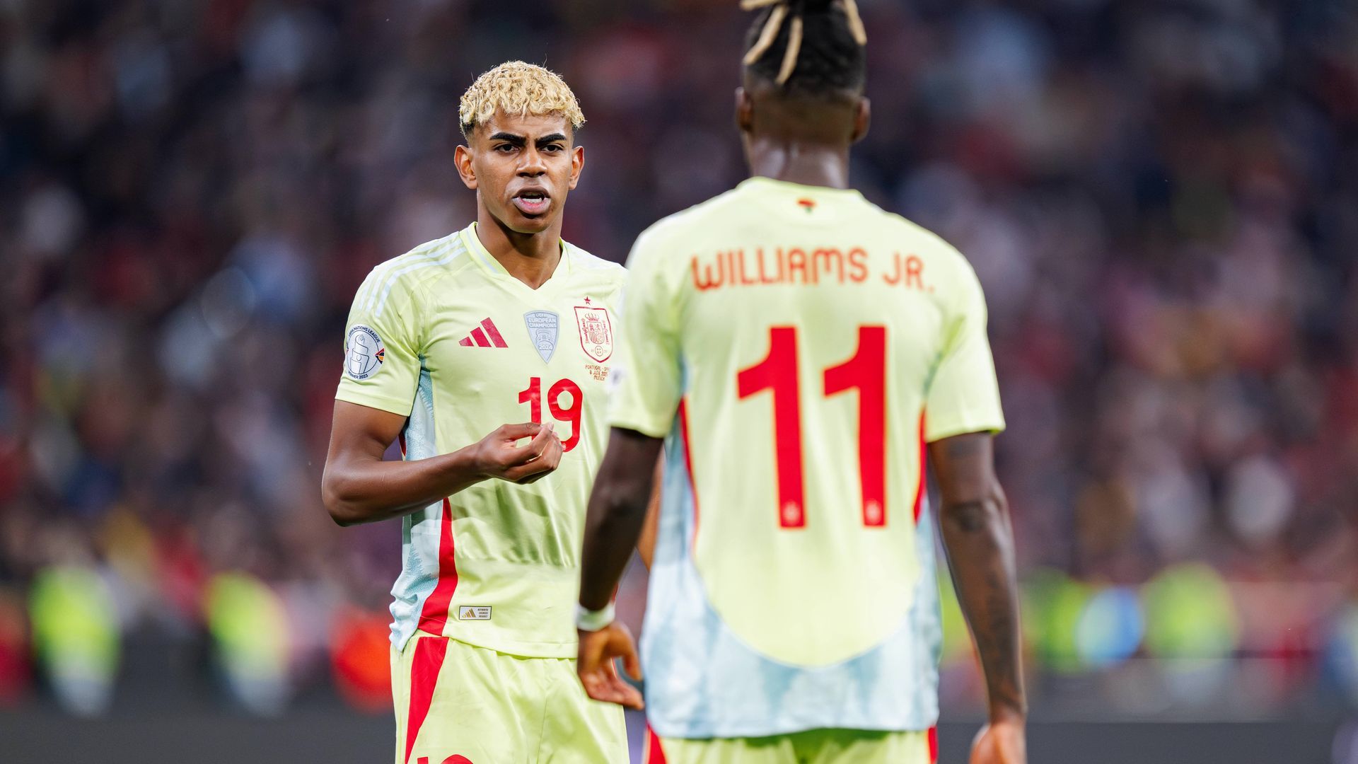 Lamine Yamal y Nico Williams con España