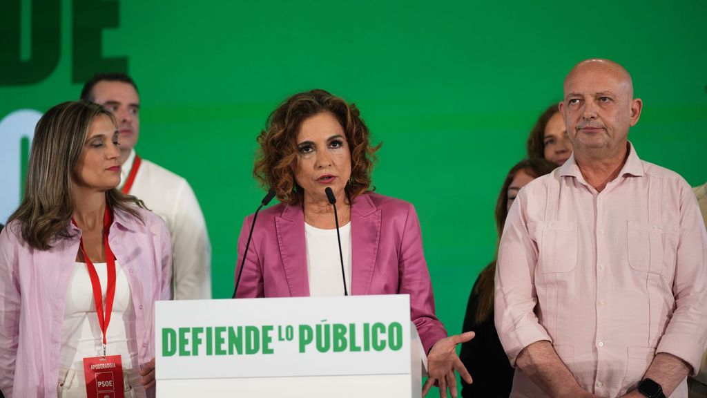 María Jesús Montero dejará su escaño en el Congreso y liderará la oposición en Andalucía tras el batacazo del PSOE en las urnas