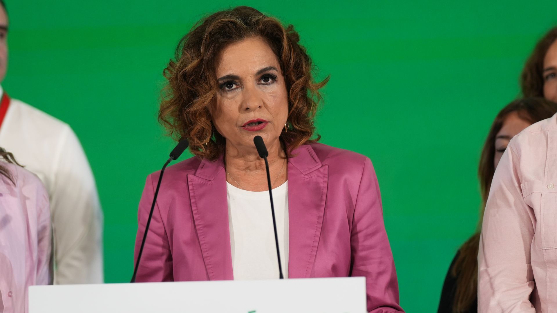 María Jesús Montero dejará su escaño en el Congreso y liderará la oposición en Andalucía tras la histórica derrota del PSOE en las urnas María Jesús Montero dejará su escaño en el Congreso y liderará la oposición en Andalucía tras la histórica derrota del PSOE en las urnas