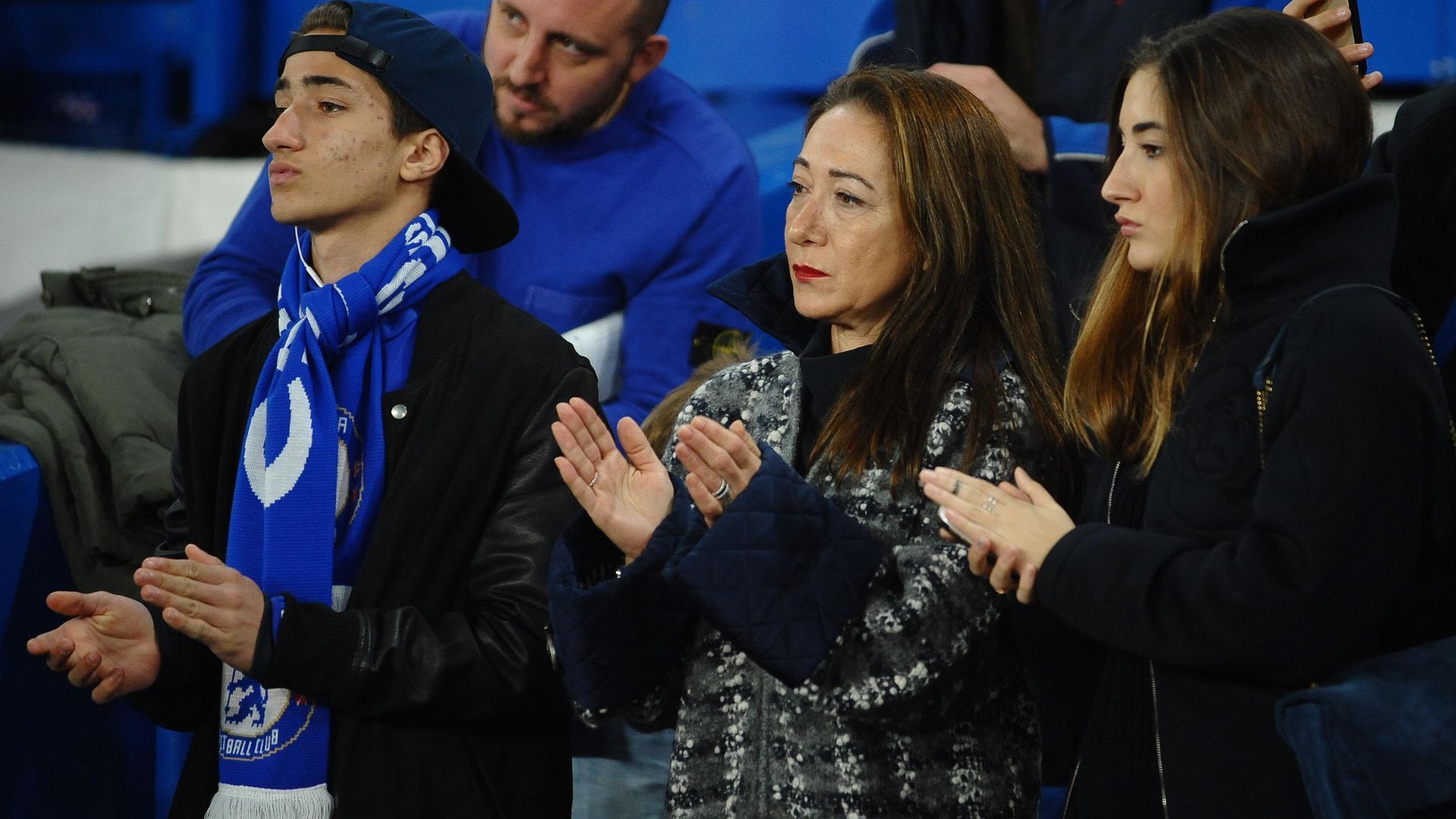 Matilde, la mujer de José Mourinho, con sus dos hijos, José Jr. y Matilde, en una imagen de 2015