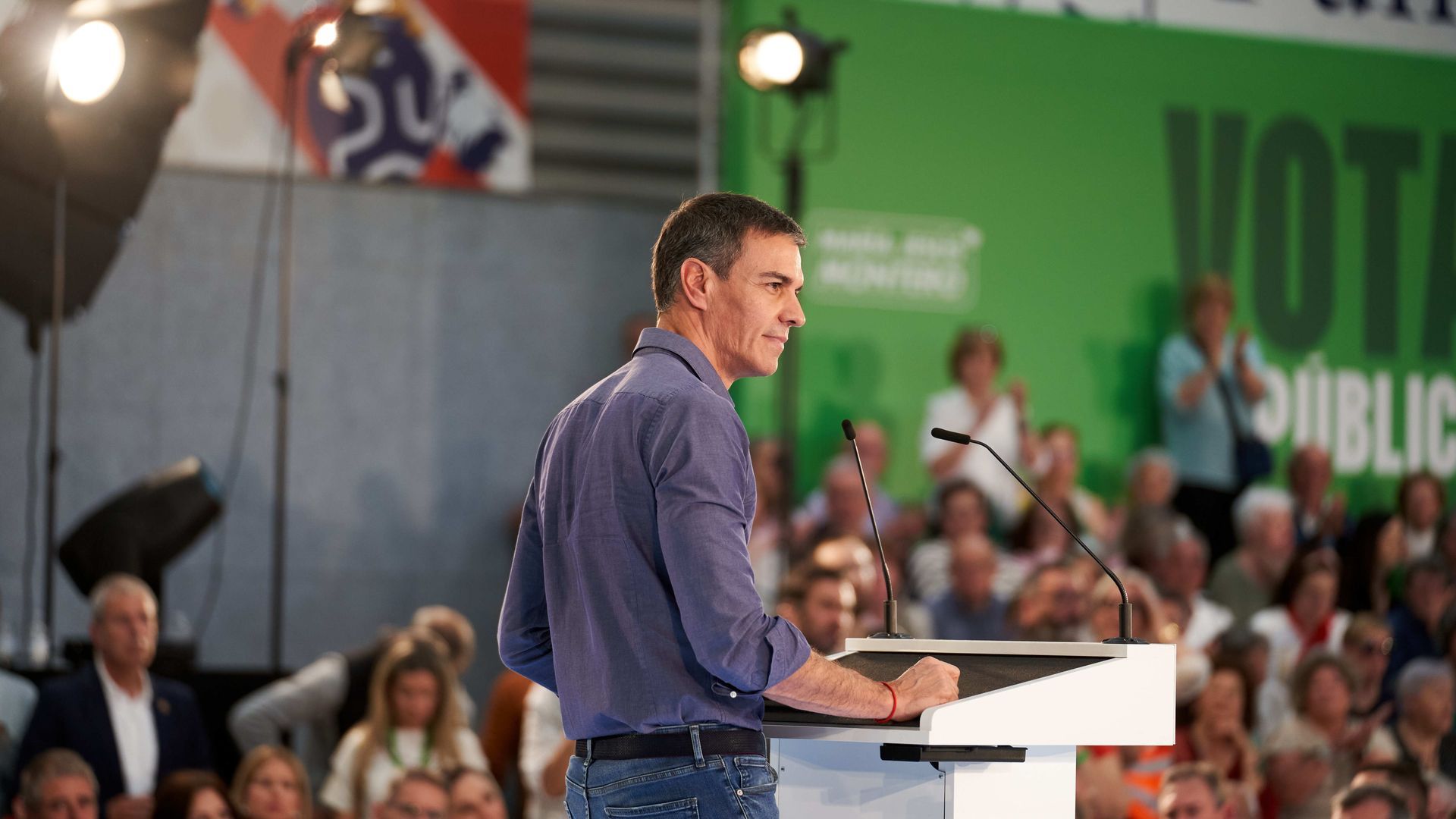 Pedro Sánchez felicita a Juanma Moreno tras su victoria en las elecciones de Andalucía y agradece a María Jesús Montero su “gran campaña”