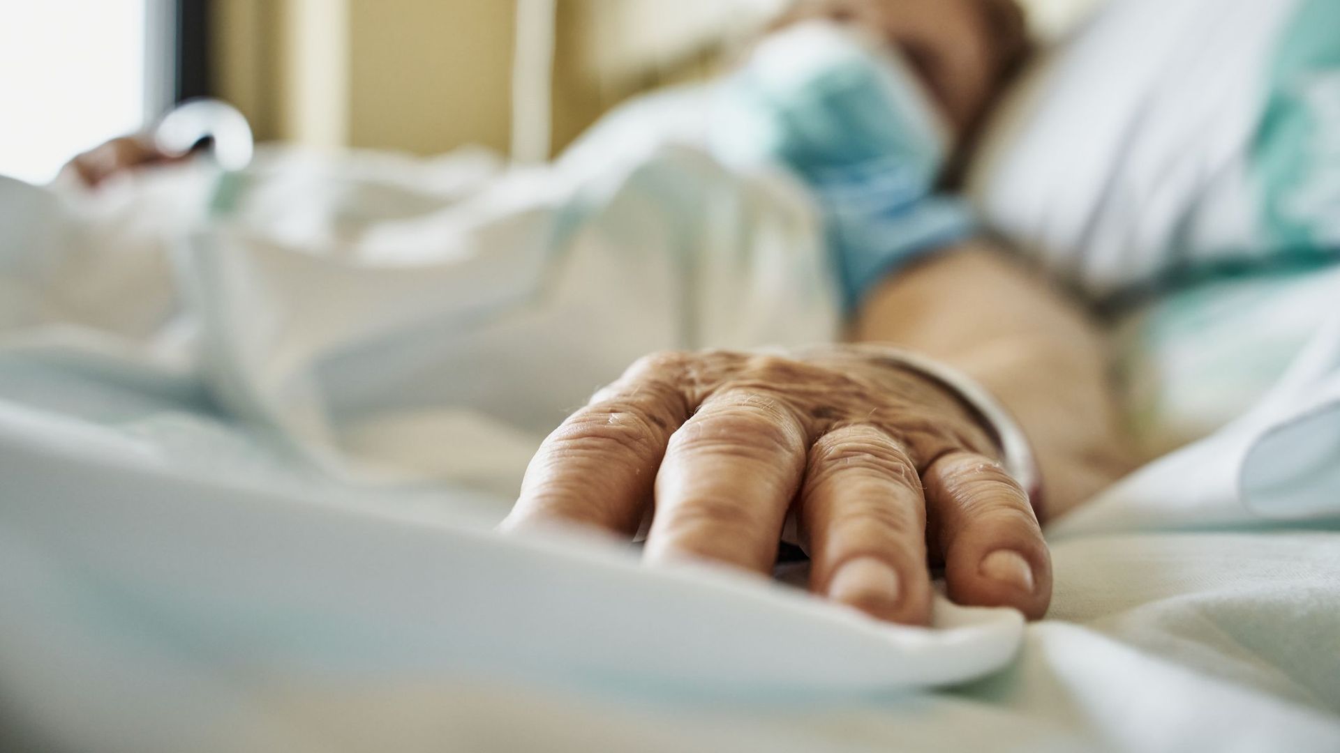 Una mujer ingresada Una mujer ingresada