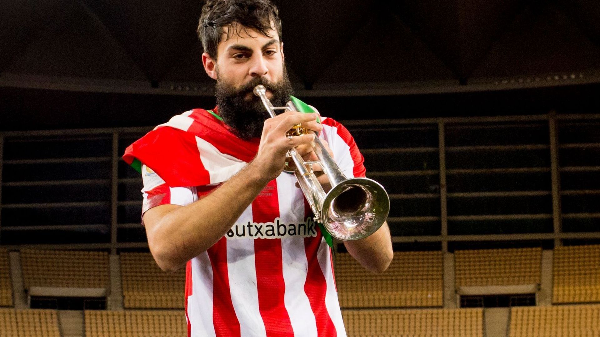 No busquen sucedáneos, decir trompeta en el fútbol es decir Asier Villalibre