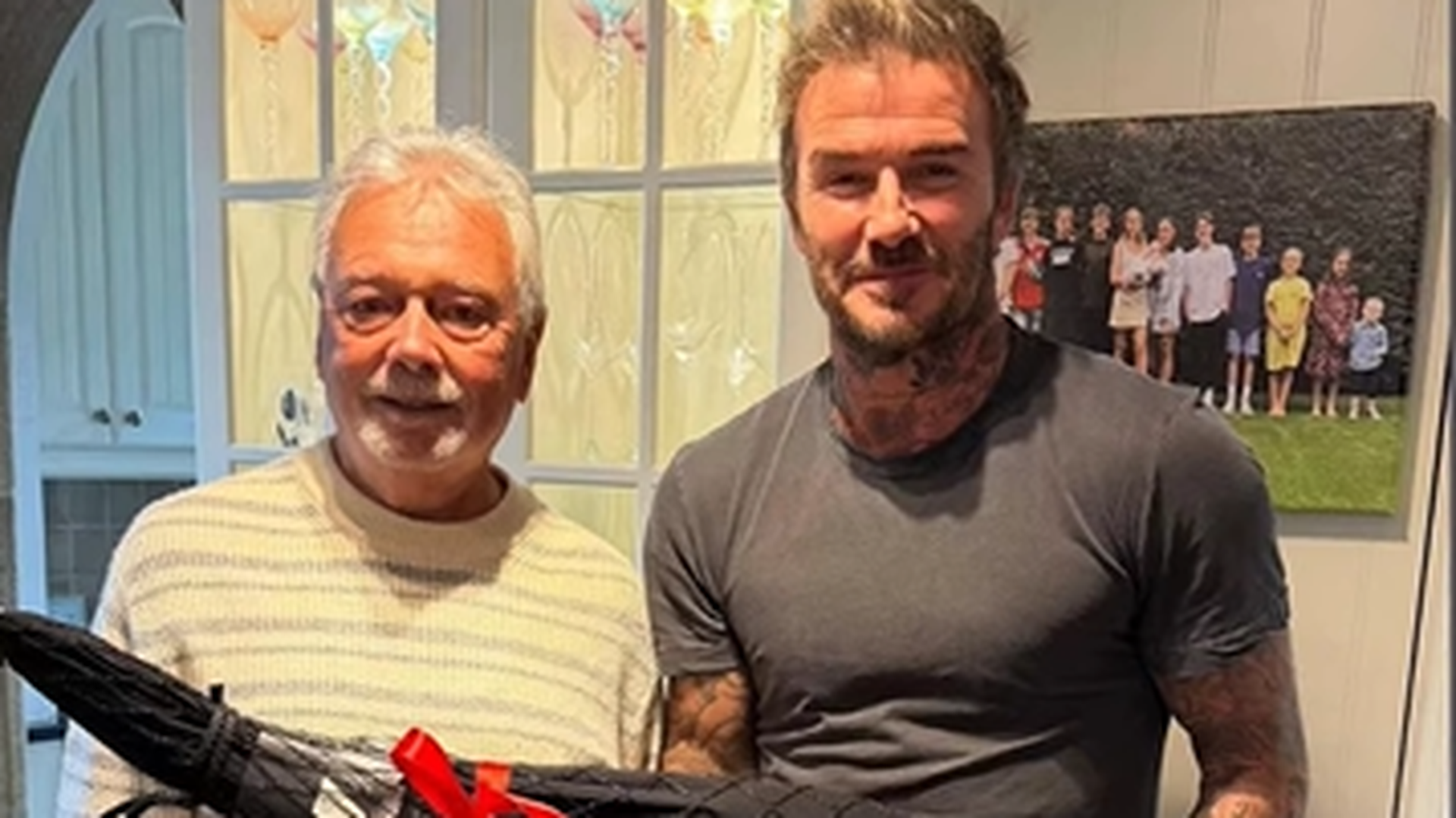 David Beckham regala a su suegro un jamón de bellota 100% ibérico por su cumpleaños: precio, peculiaridades y tipo de crianza David Beckham regala a su suegro un jamón de bellota 100% ibérico por su cumpleaños: precio, peculiaridades y tipo de crianza