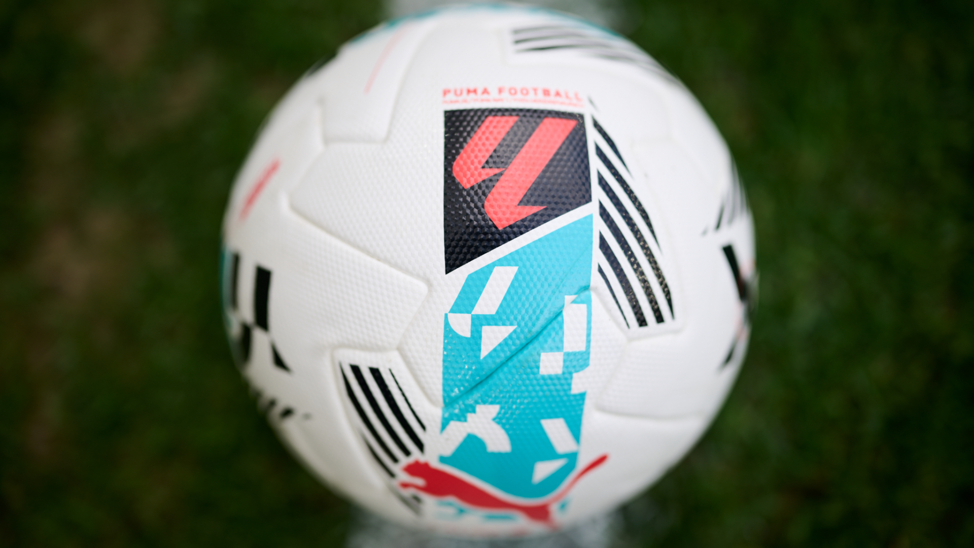 El balón de LaLiga, en la previa de un partido