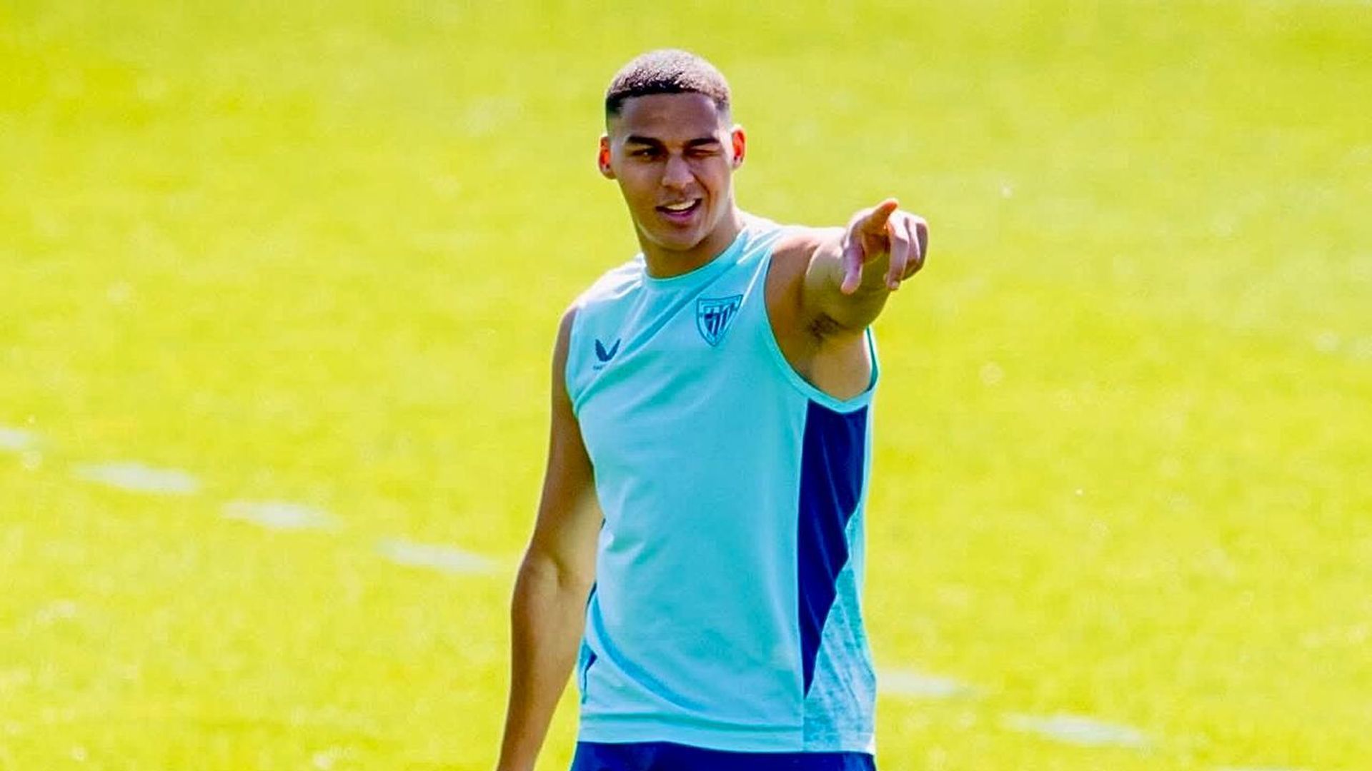 El delantero vitoriano Maroan Sannadi en un entrenamiento en Lezama