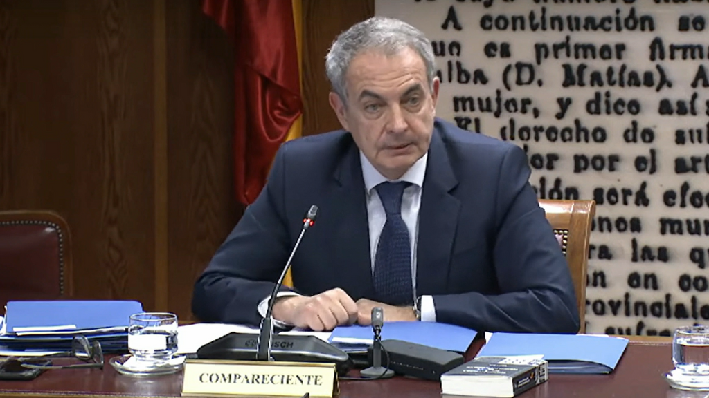 El juez ve a José Luis Rodríguez Zapatero "líder" de una estructura de tráfico de influencias para Plus Ultra