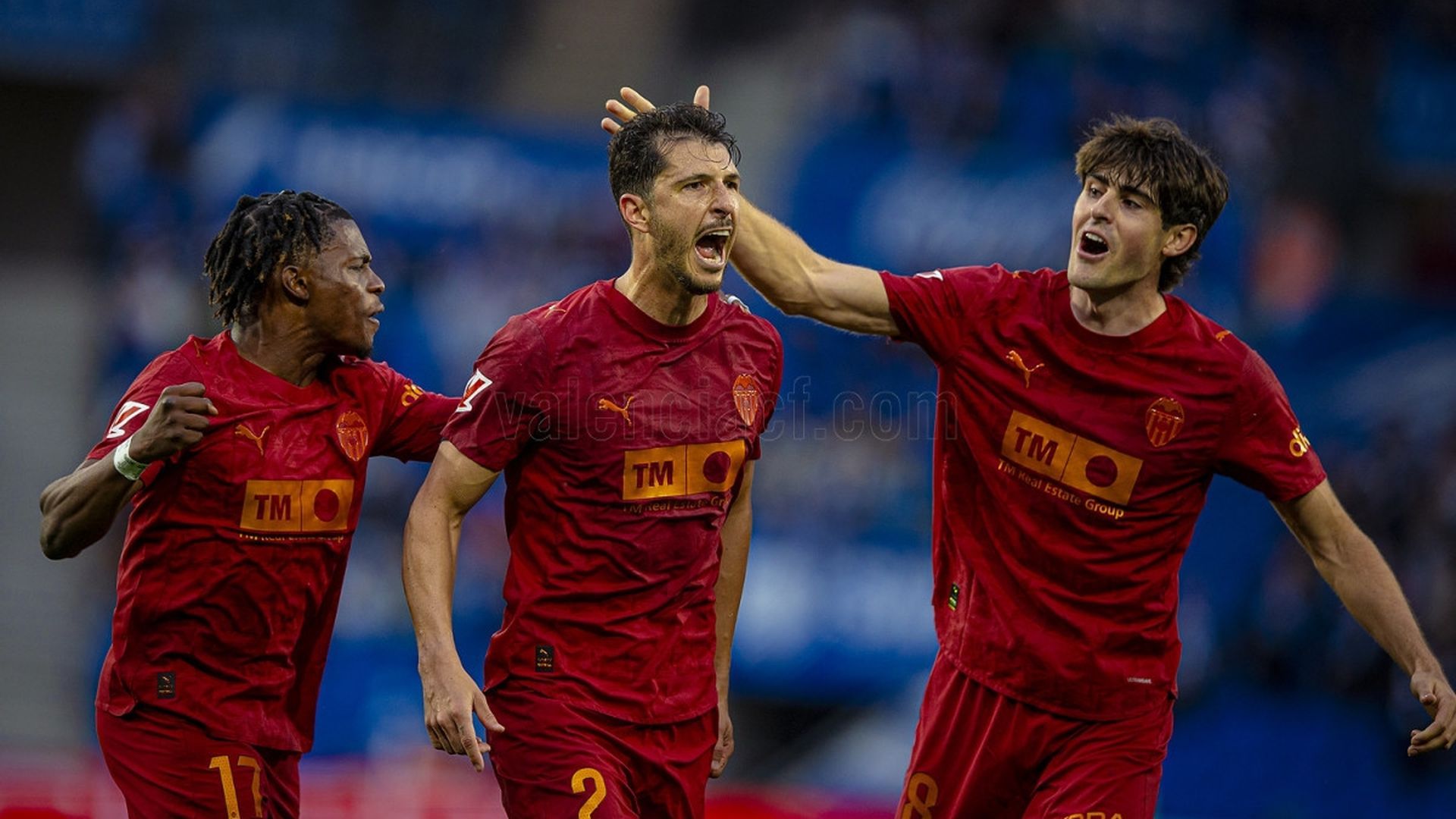 Guido Rodríguez celebra su gol a la Real Sociedad