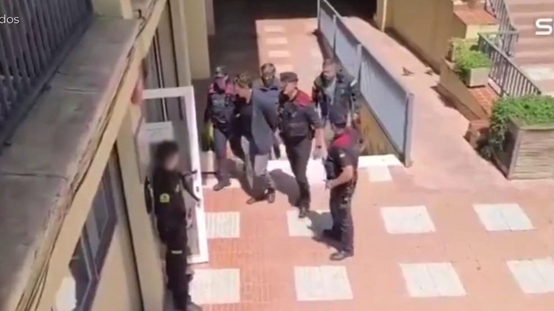 Imágenes de la detención de Jonathan Andic, heredero de Mango, por el presunto asesinato de su padre