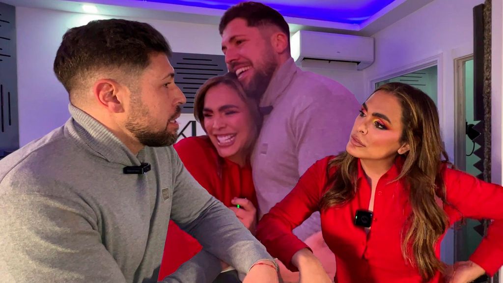 Kike Quintana nos cuela en el estudio de grabación de Amor Romeira