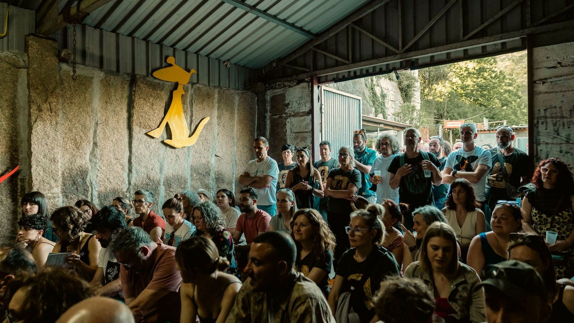 Más de 100 proyecciones audiovisuales están programadas para esta semana en los bajos del pueblo Más de 100 proyecciones audiovisuales están programadas para esta semana en los bajos del pueblo