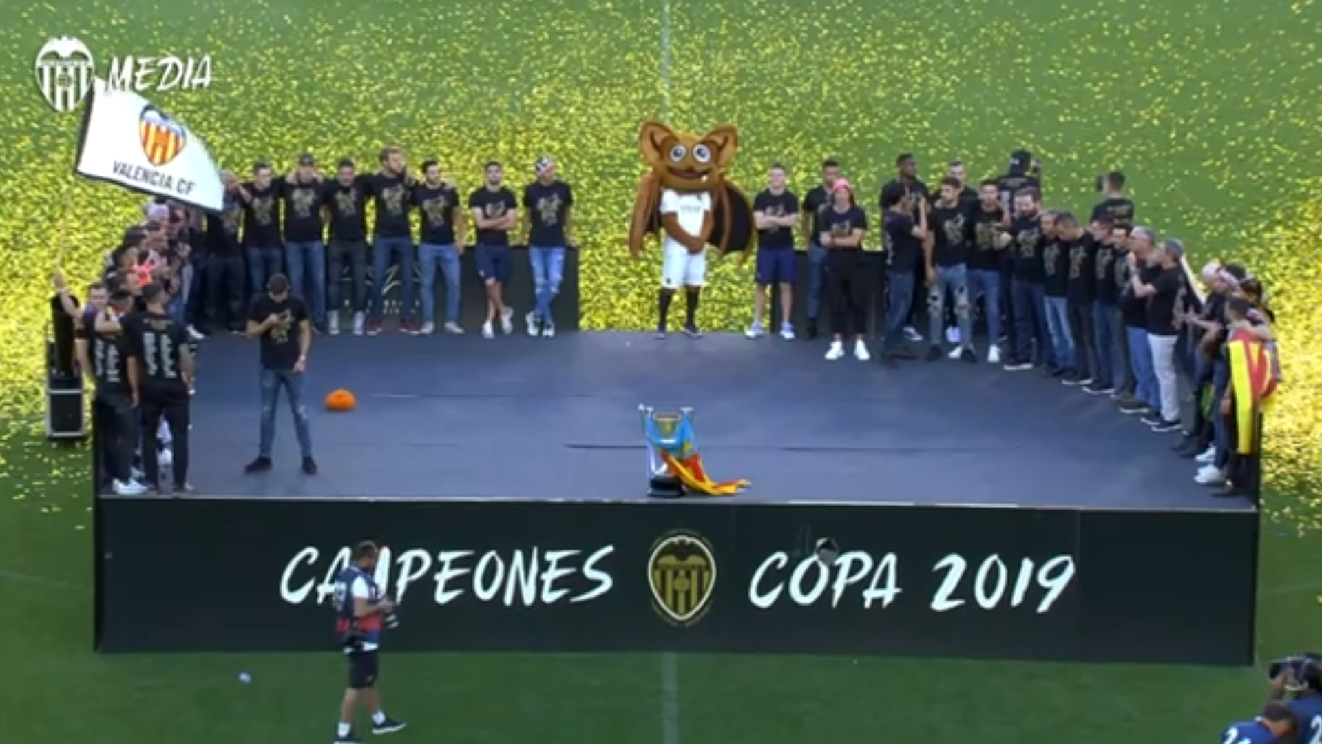 Mestalla celebra el último título del Valencia CF