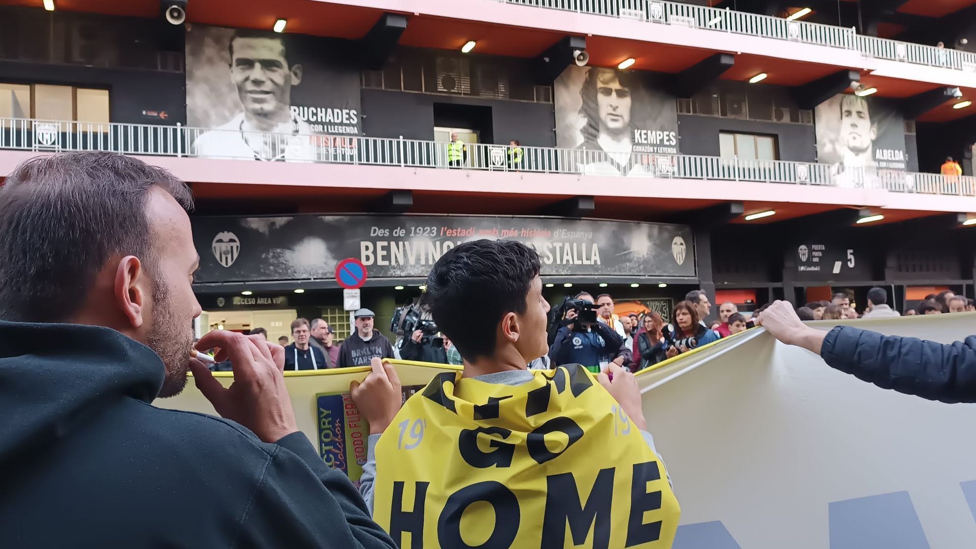 Protestas contra Peter Lim
