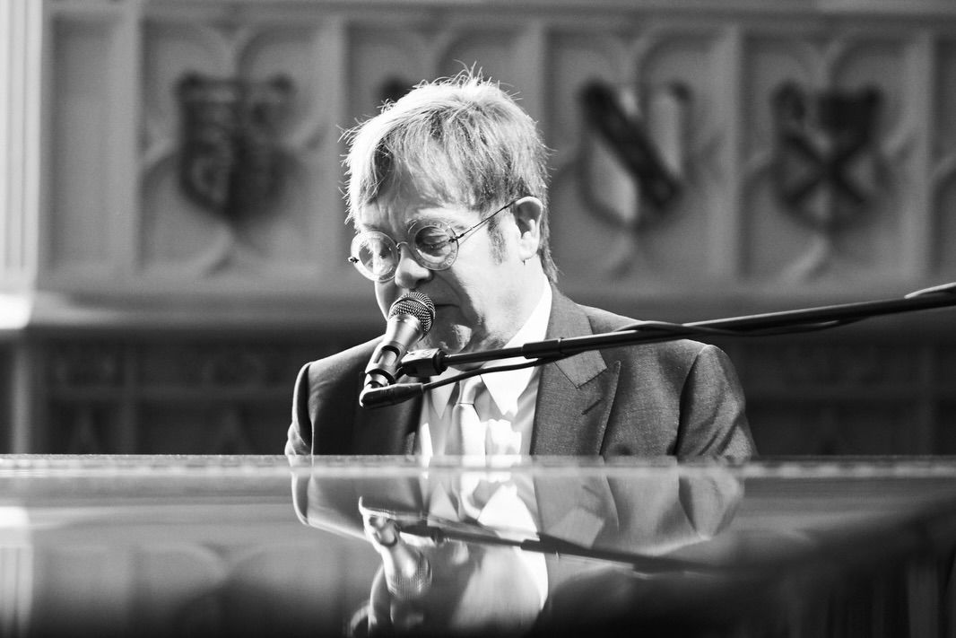 Elton John, en una imagen de la boda de Meghan Markle y el príncipe Harry