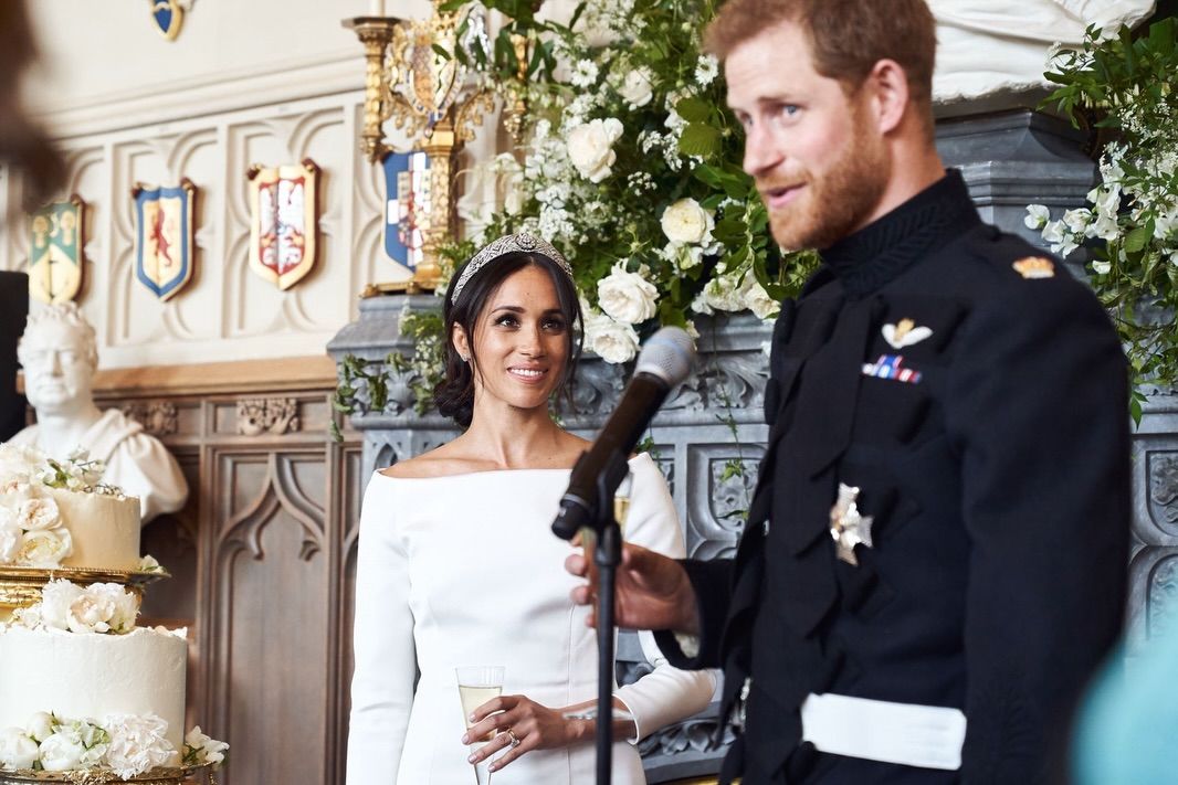 El príncipe Harry y Meghan Markle, en una imagen inédita de su boda
