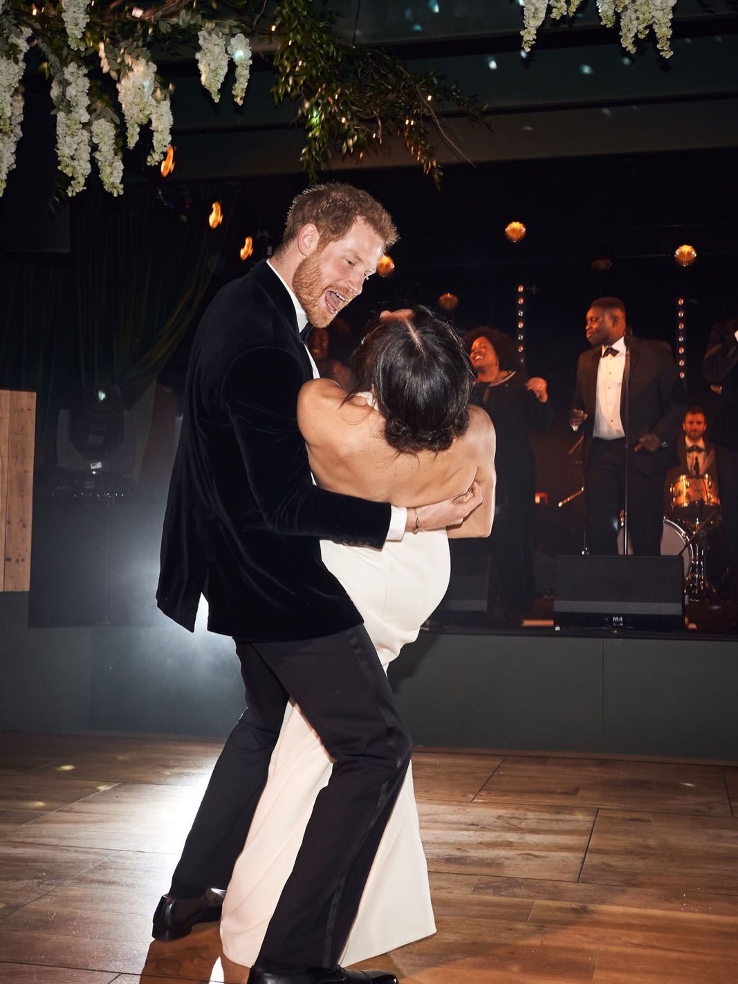 El príncipe Harry y Meghan Markle, en el baile nupcial