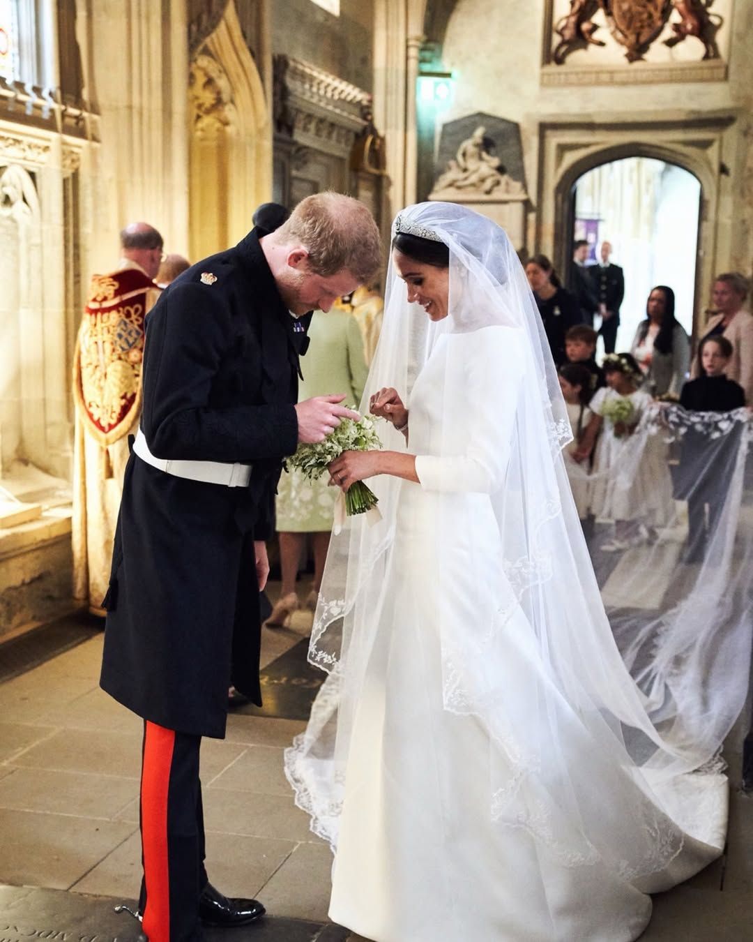 El príncipe Harry y Meghan Markle, en una imagen inédita de su boda