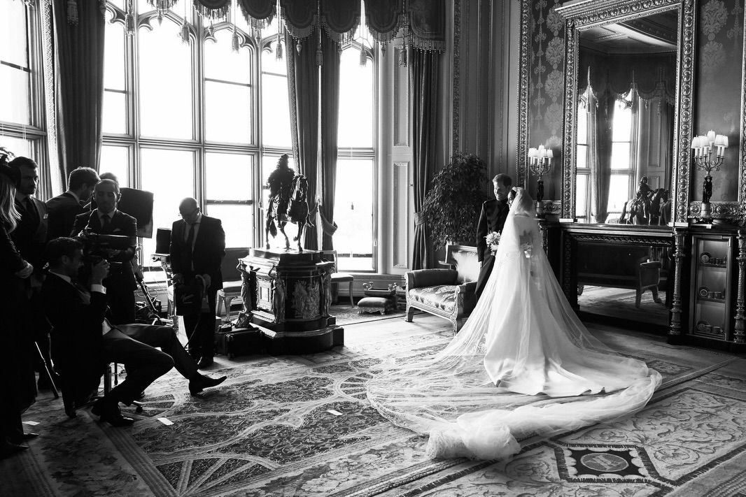 El príncipe Harry y Meghan Markle, en una imagen inédita de su boda