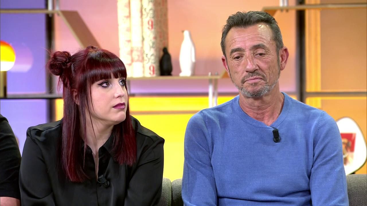 Macarena descubre junto a su madre adoptiva si Ángel es su padre tras una gran sospecha: el emocionante momento