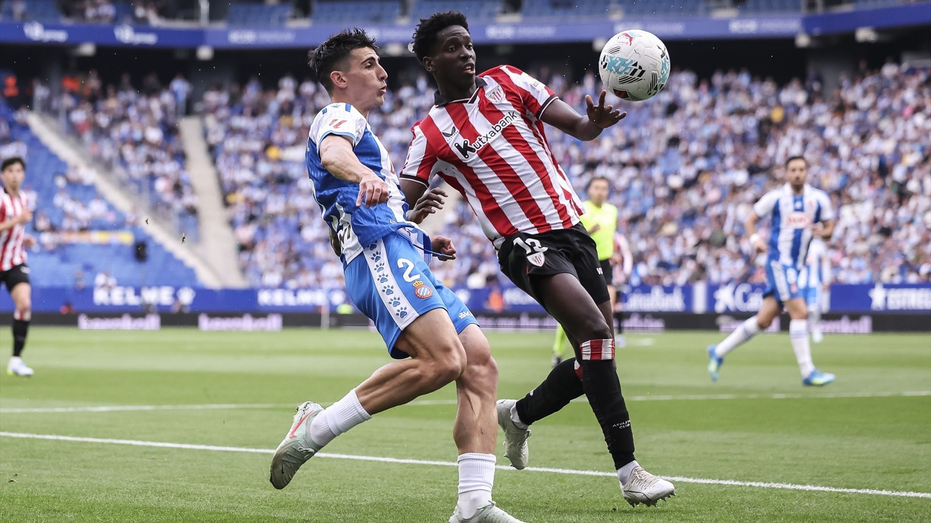 Adama Boiro en acción ante el Espanyol en Cornellá
