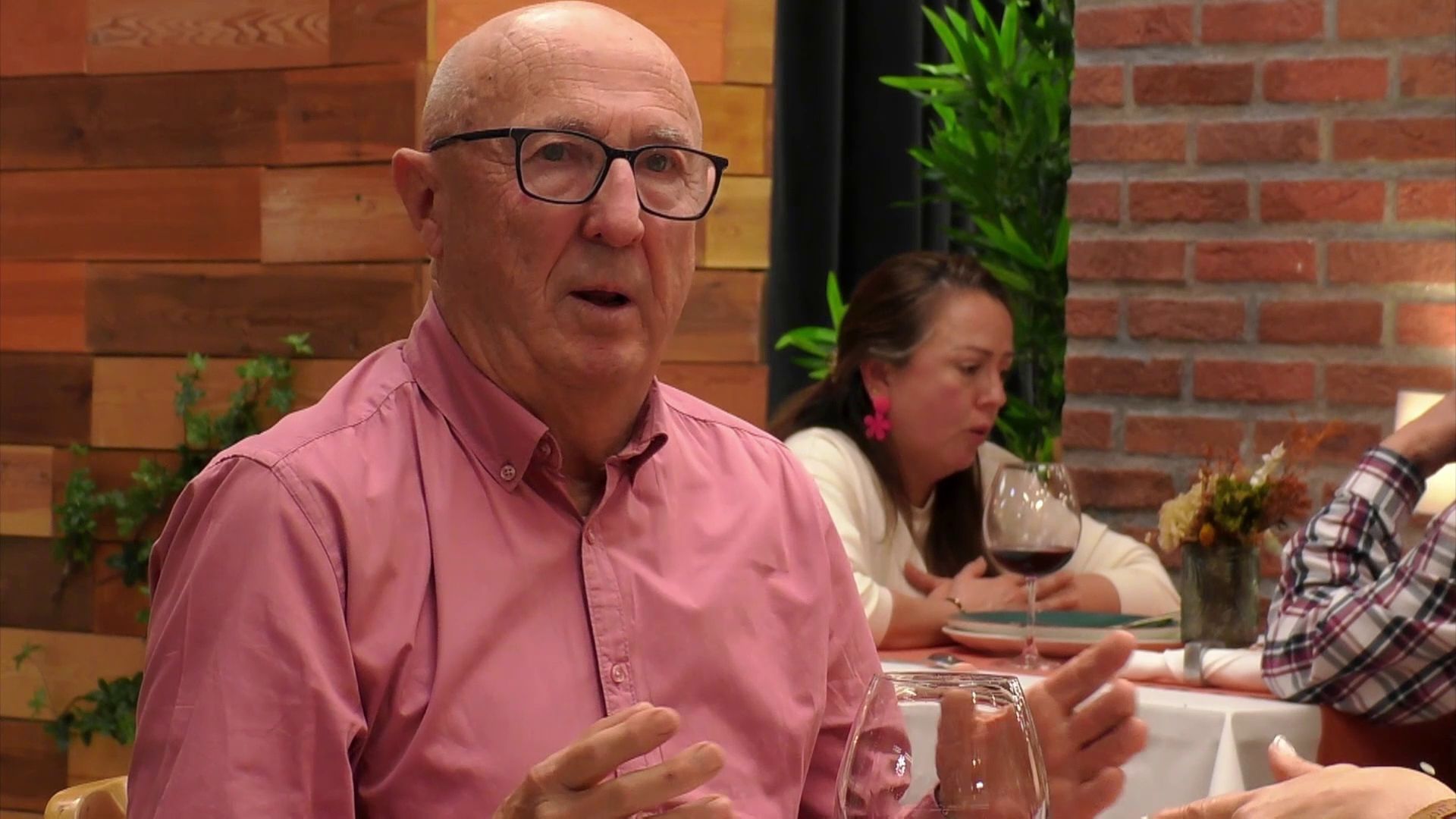 Ángel se queda atónito con una impactante anécdota de su cita de ‘First Dates’