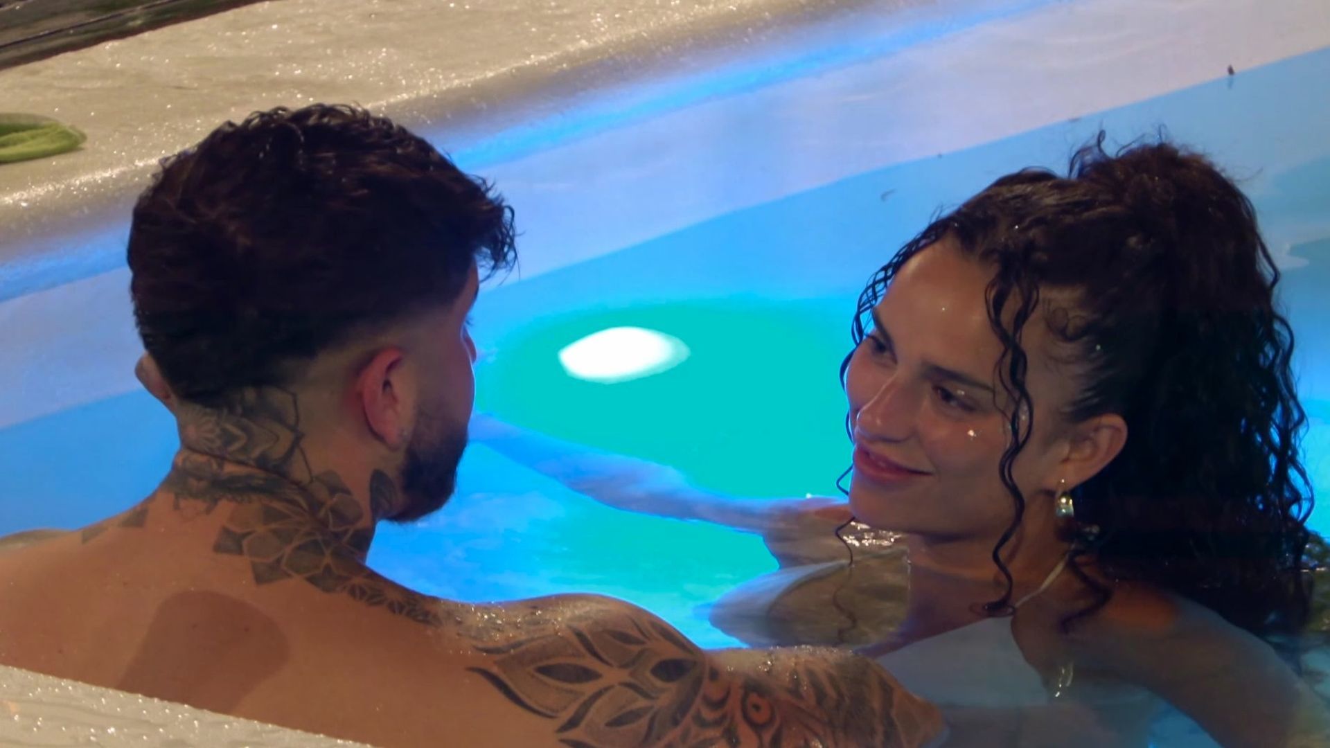 David se sincera con Lucía: “Tú me atraes, voy a hacer lo que me salga”