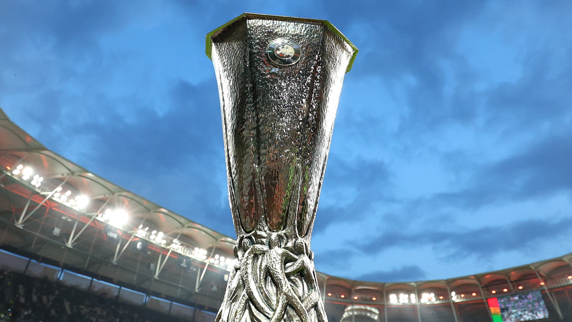 El trofeo de la Europa League, en Estambul El trofeo de la Europa League, en Estambul