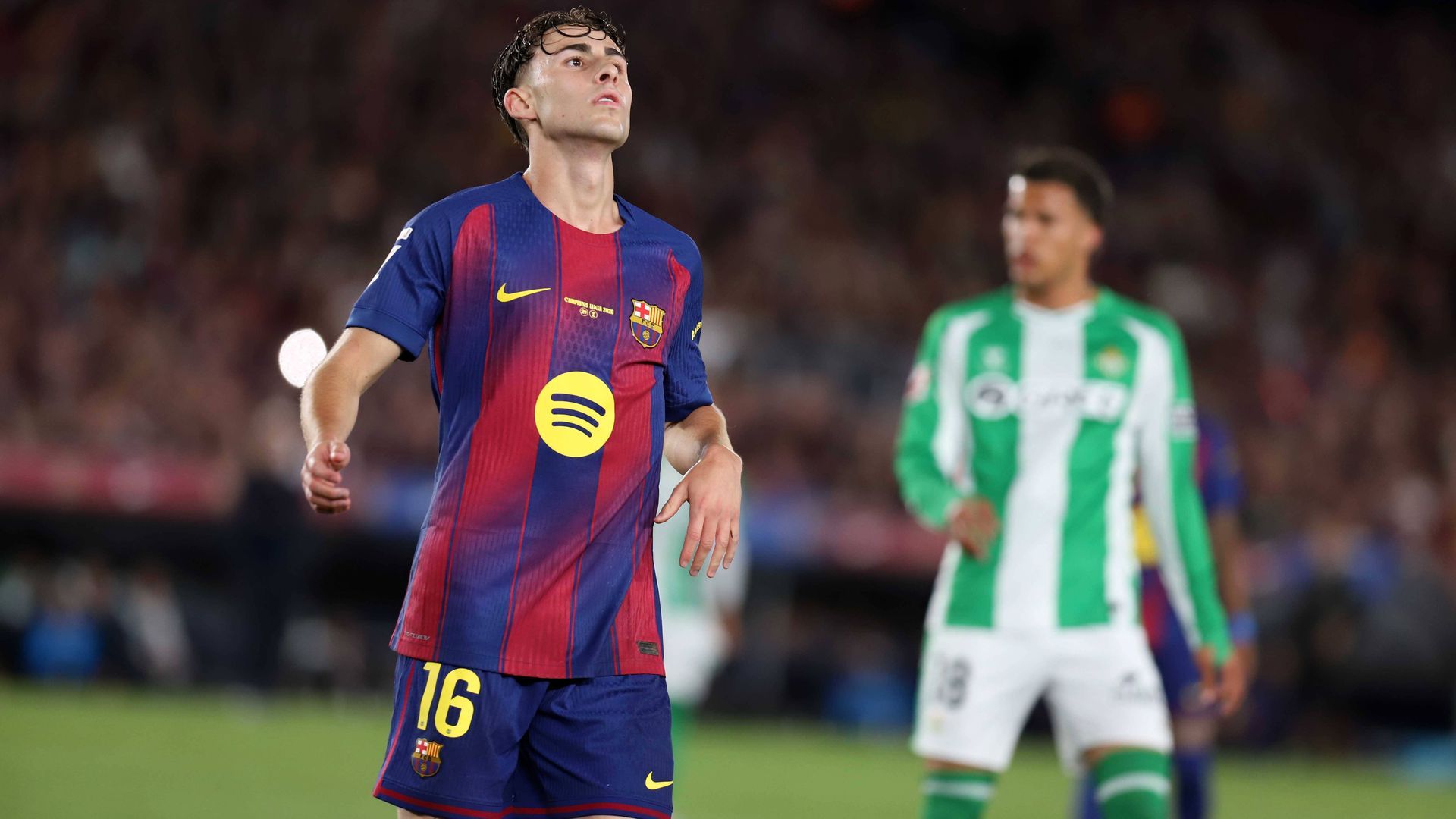 Fermín López, durante el partido contra el Betis en el que se lesionó
