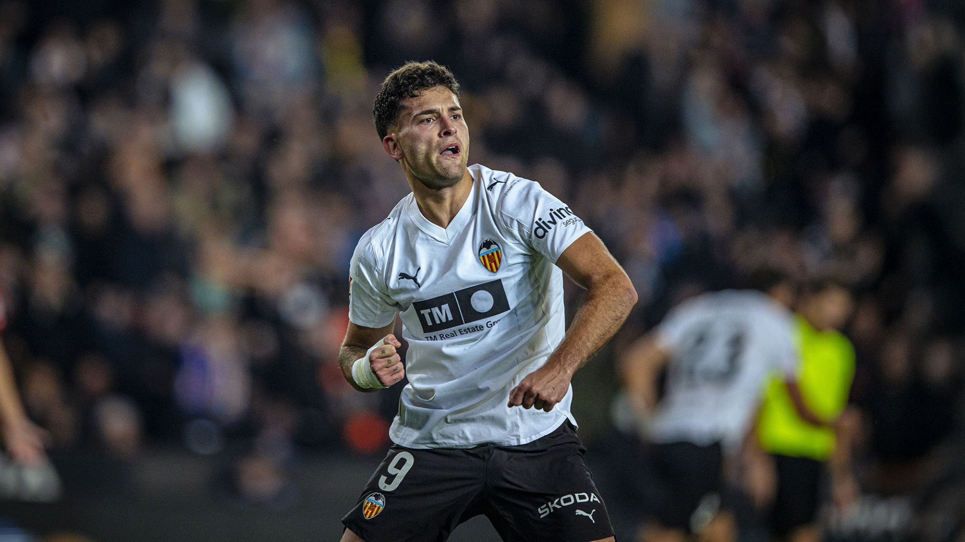 Hugo Duro en Mestalla