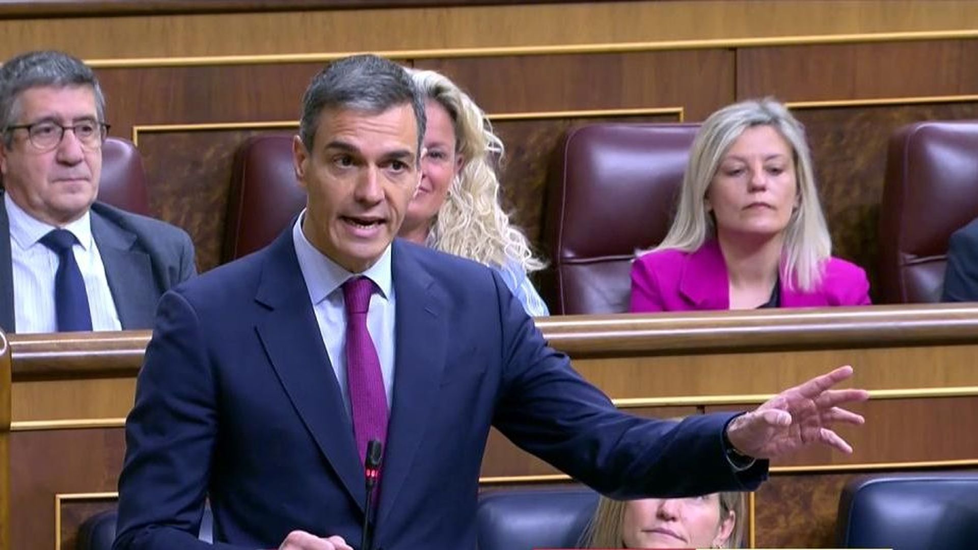 Pedro Sánchez: "Todo mi apoyo al presidente Zapatero"