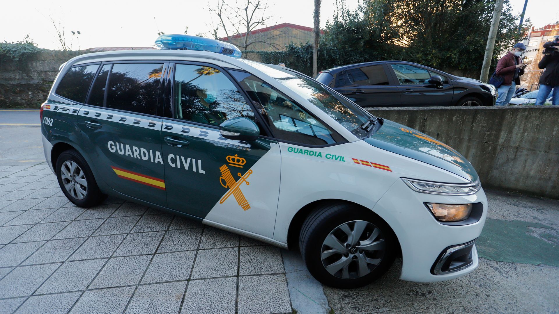 Vehículo de la Guardia Civil en un operativo en Pontevedra Vehículo de la Guardia Civil en un operativo en Pontevedra