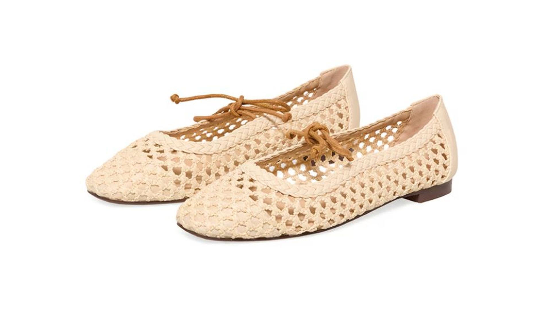 Zapatos trenzados con lazada