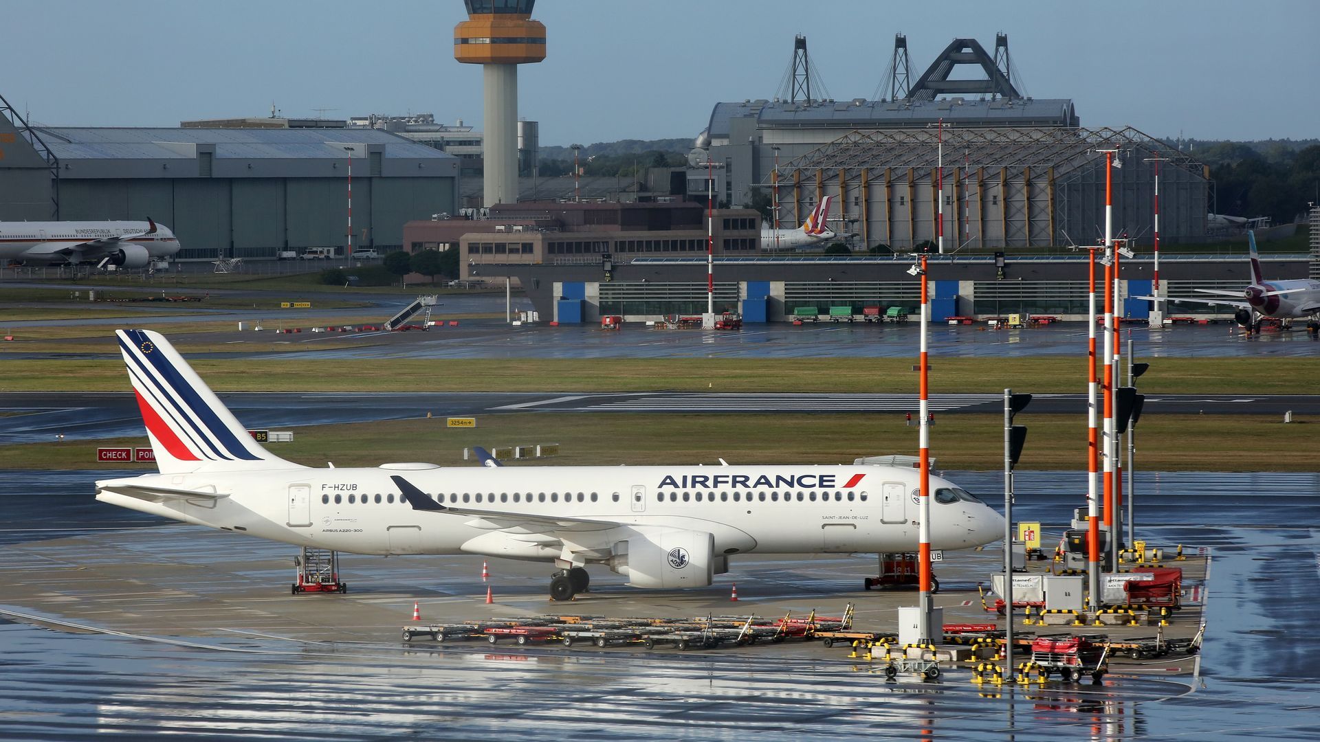 Air France y Airbus, declaradas culpables por el accidente de 2009 en el vuelo entre Río de Janeiro y París Air France y Airbus, declaradas culpables por el accidente de 2009 en el vuelo entre Río de Janeiro y París