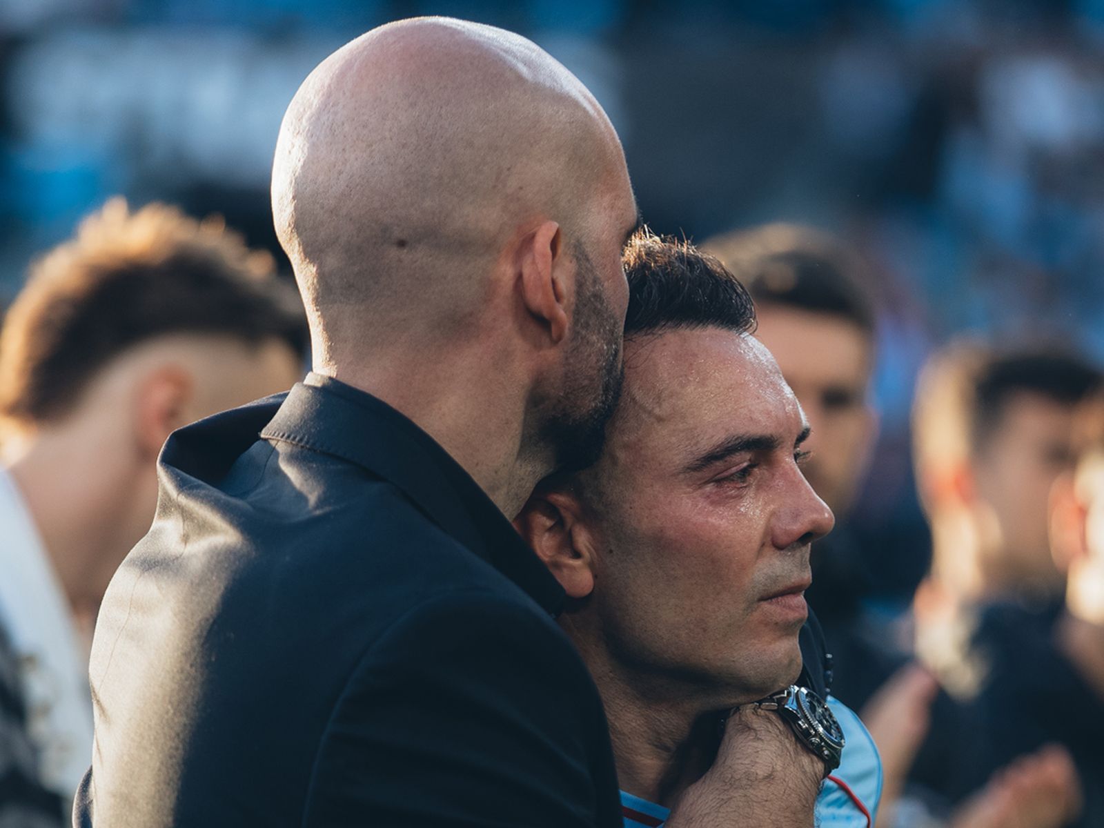 Iago Aspas abrazado por Claudio Giráldez
