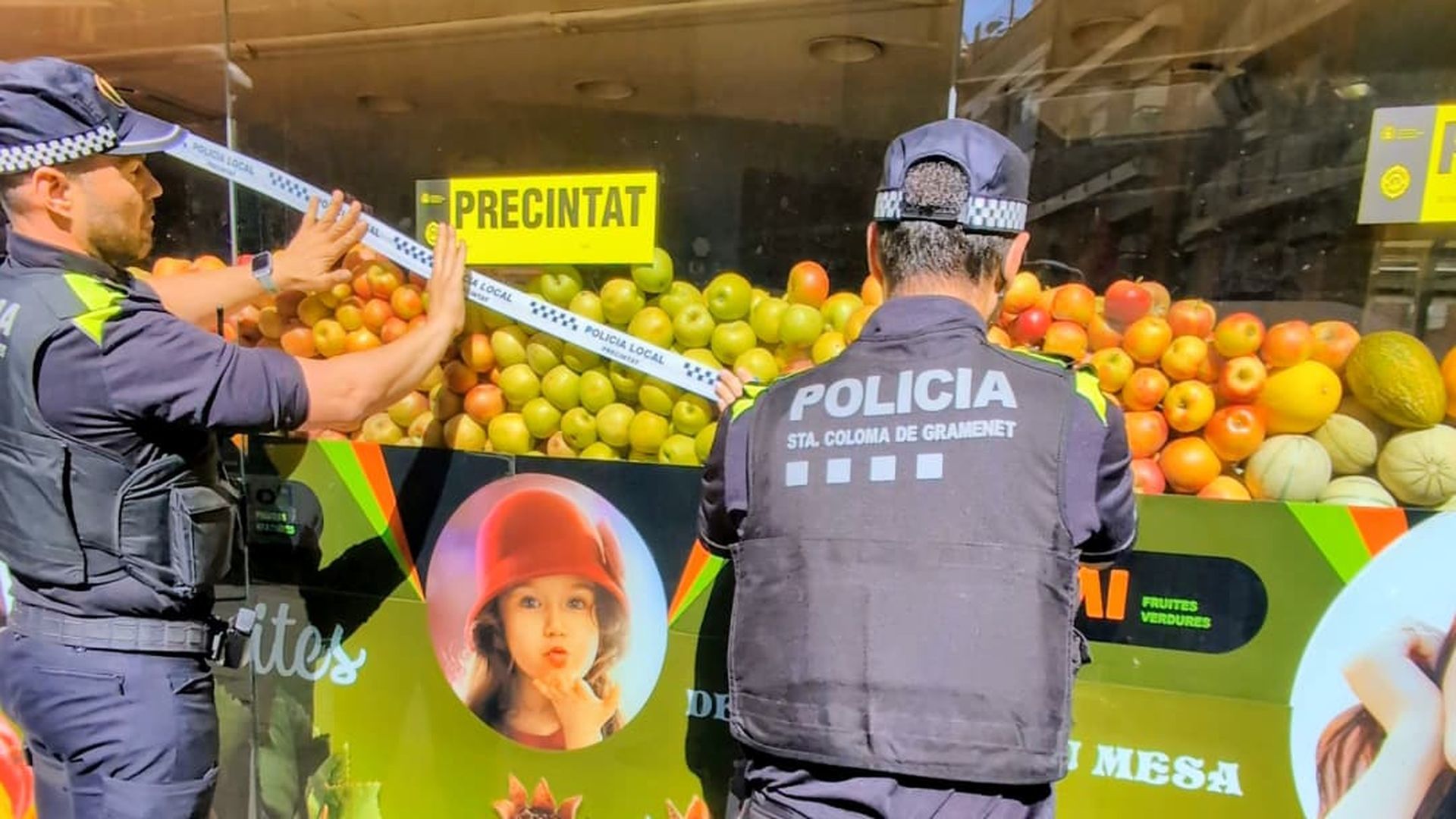 Intervención en una frutería de la calle Beethoven
