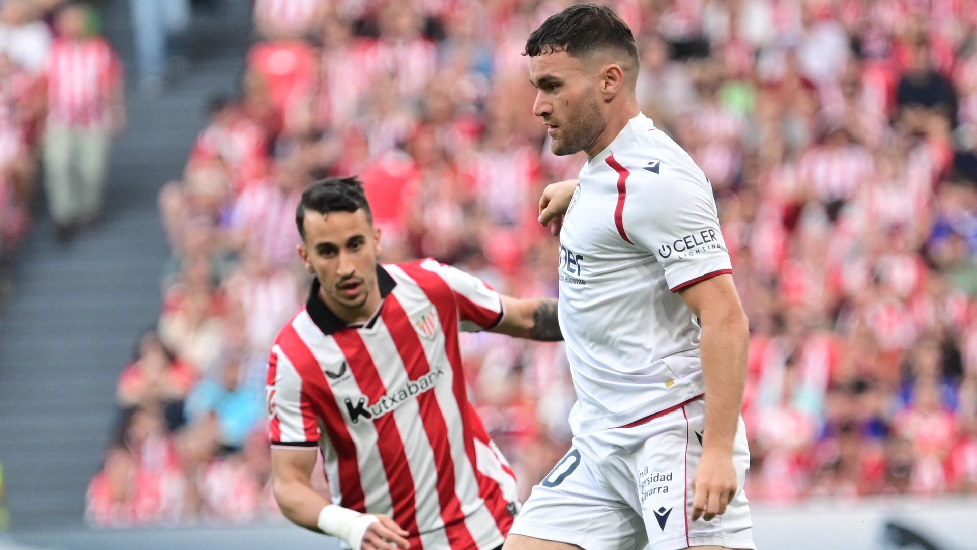 Javi Galán, durante el Athletic - Osasuna. Javi Galán, durante el Athletic - Osasuna.