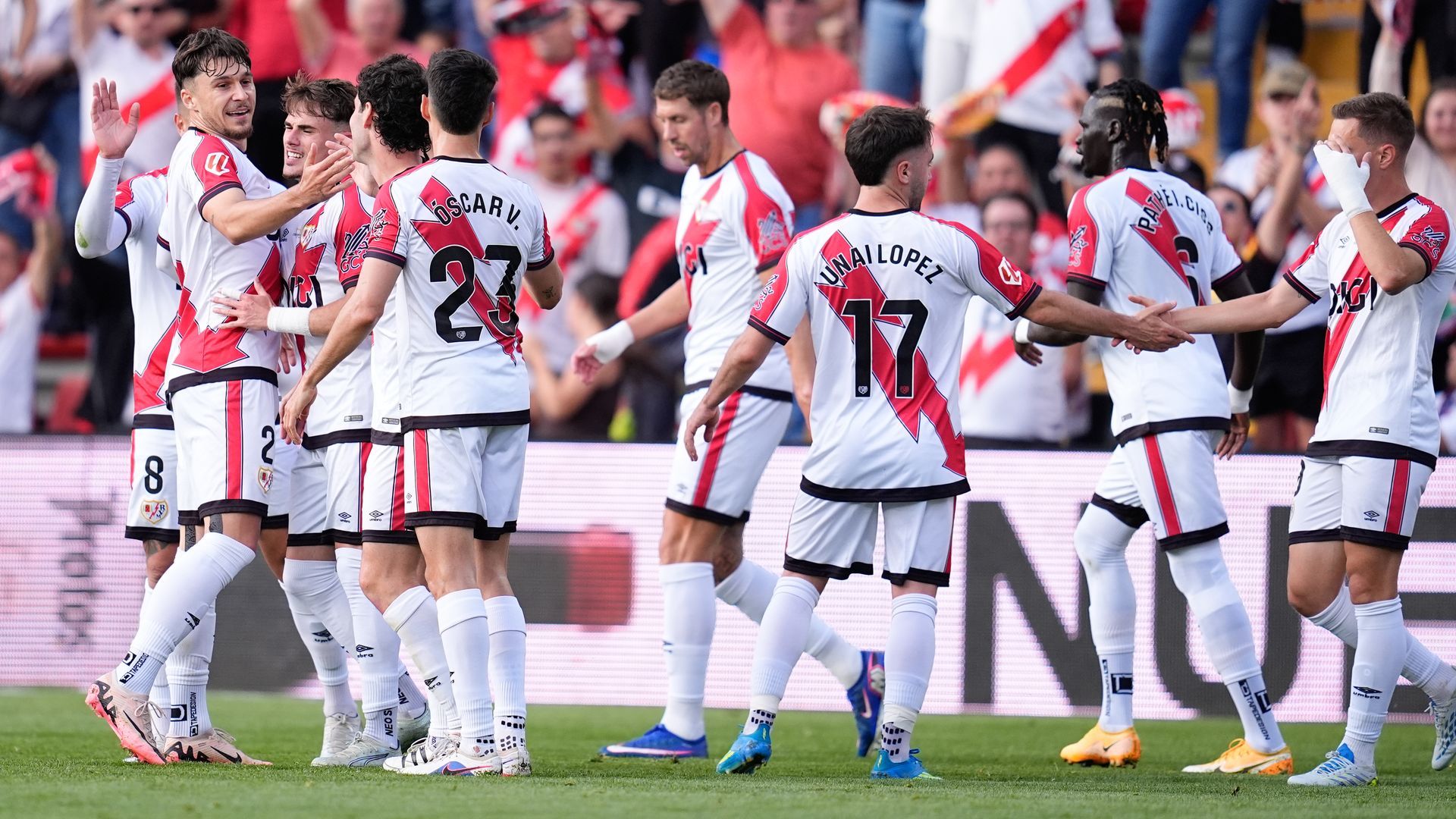 Jugadores del Rayo en Vallecas