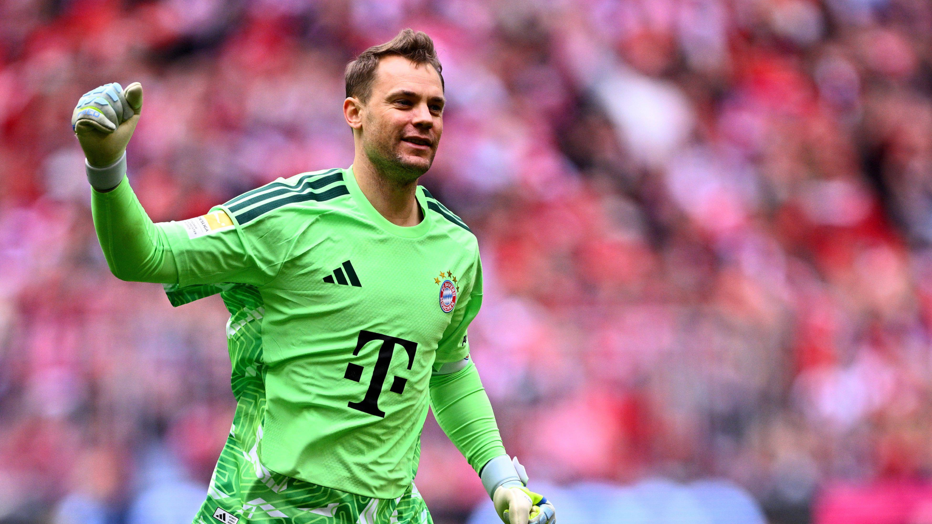 Manuel Neuer celebra un gol con el Bayern Manuel Neuer celebra un gol con el Bayern