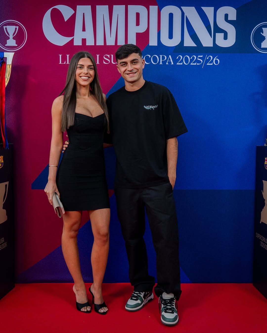Pedri y Alejandra Dorta, en la cena de celebración del Barcelona
