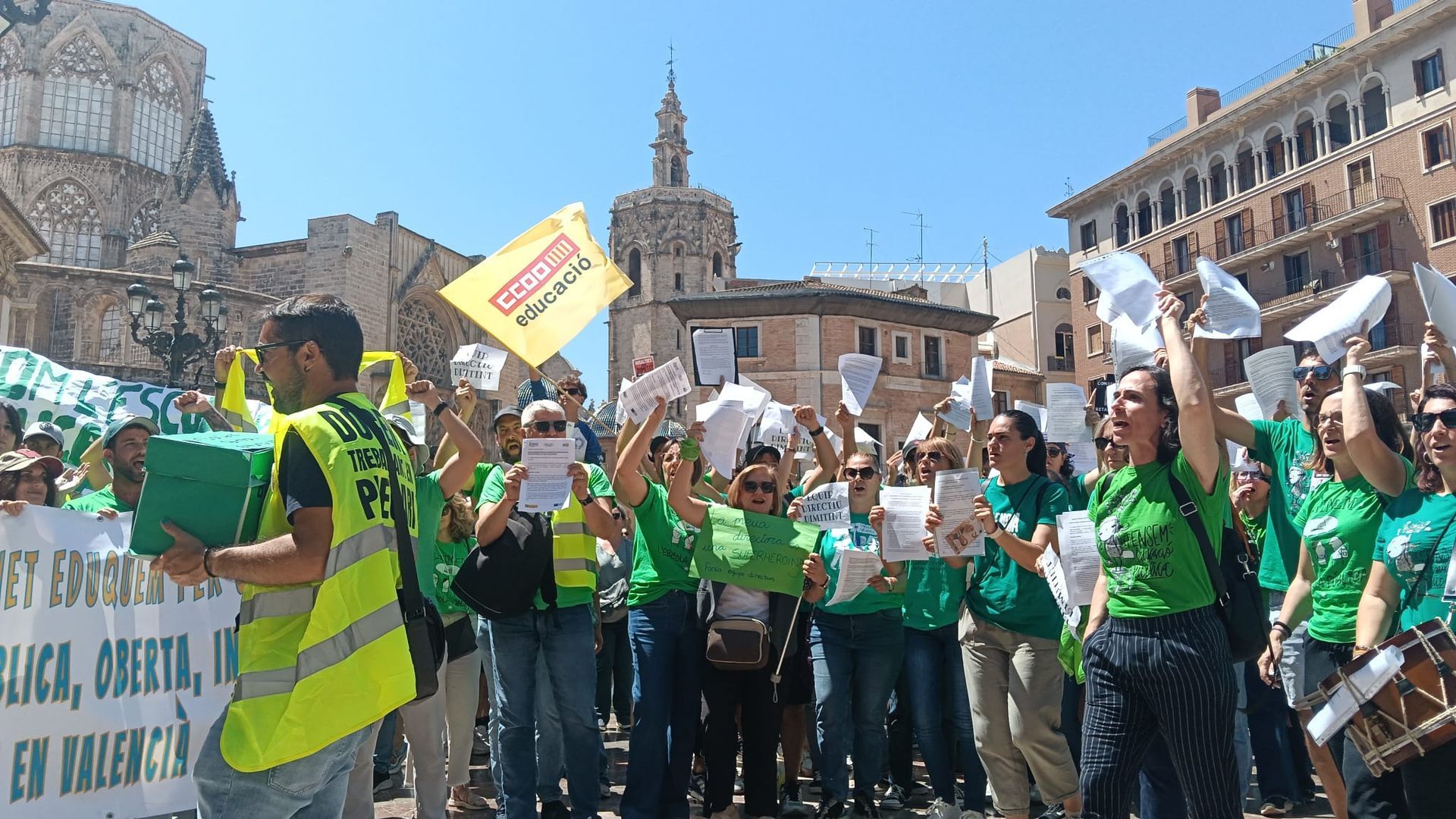 Protesta de los directores de centros escolares Protesta de los directores de centros escolares
